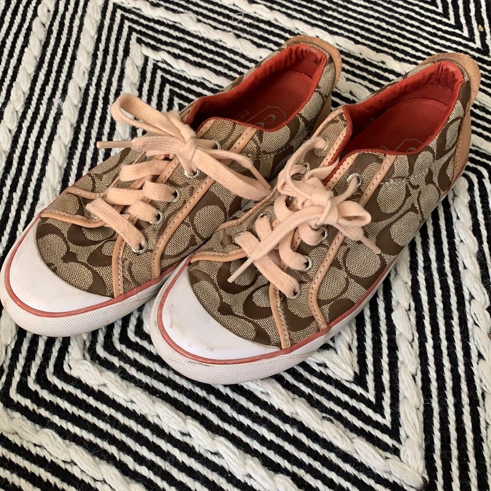 6.5 Coach Shoes Gently Worn
